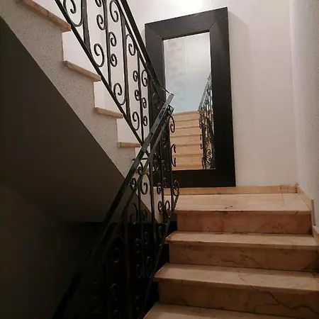 Pensión La Maison De Raph 3*